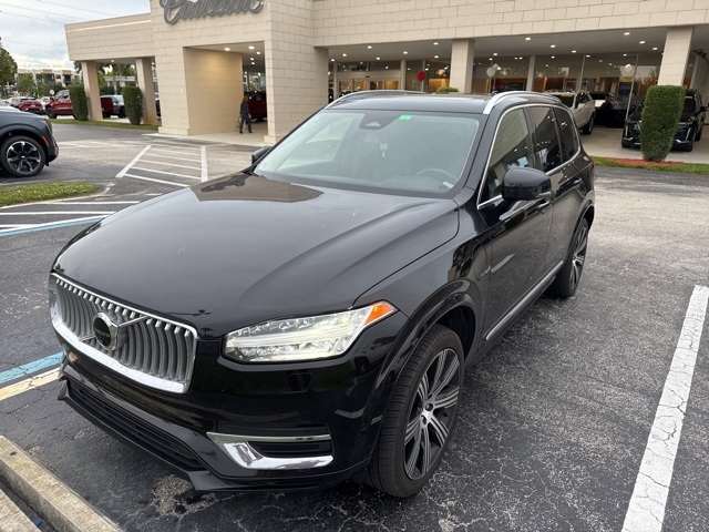 2024 Volvo XC90 Plus's photo