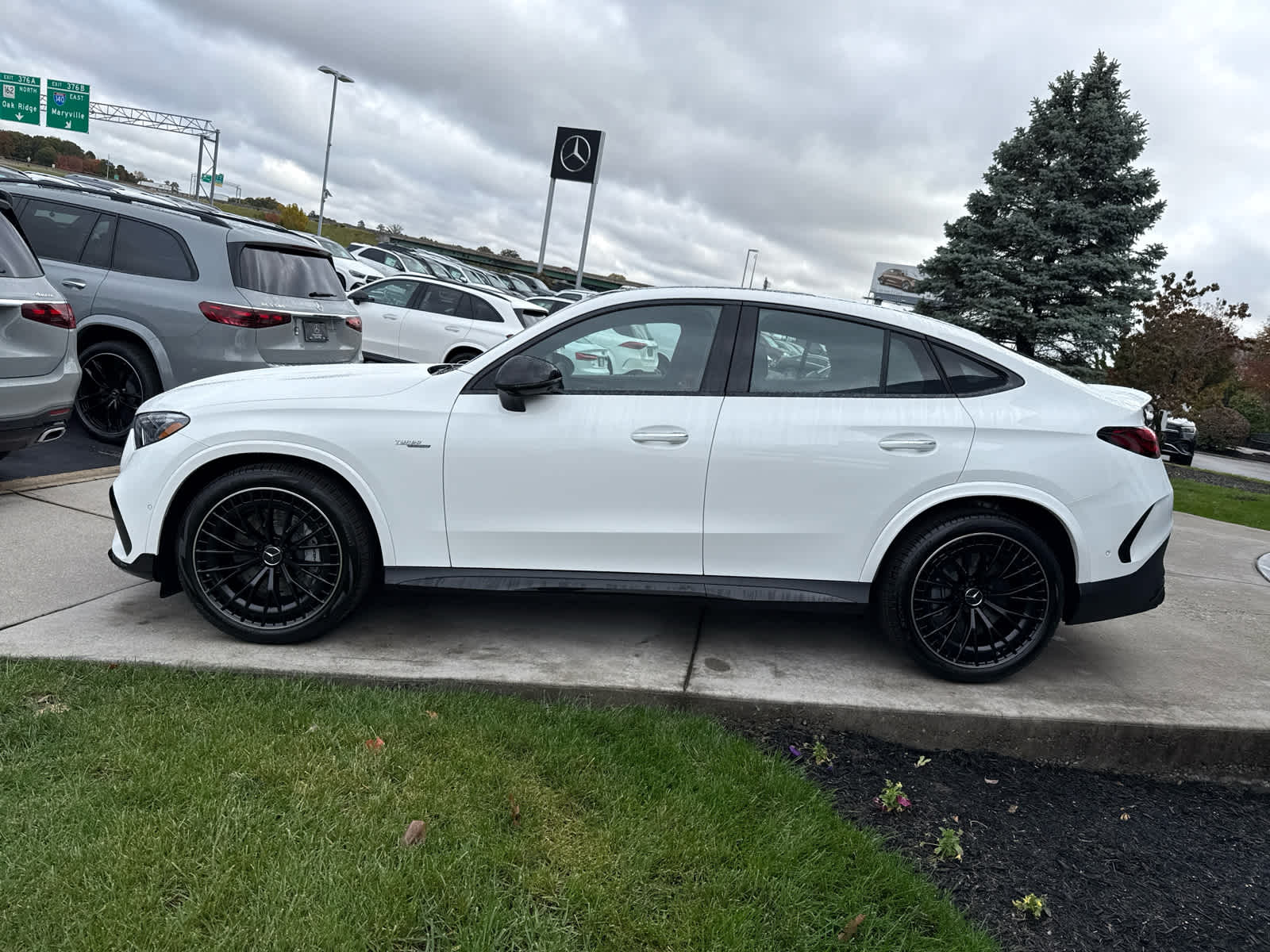 2026 Mercedes Benz GLC AMG 43 4MATIC photo 2