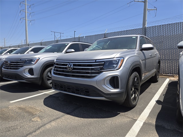 2025 Volkswagen Atlas SE Technology photo 2
