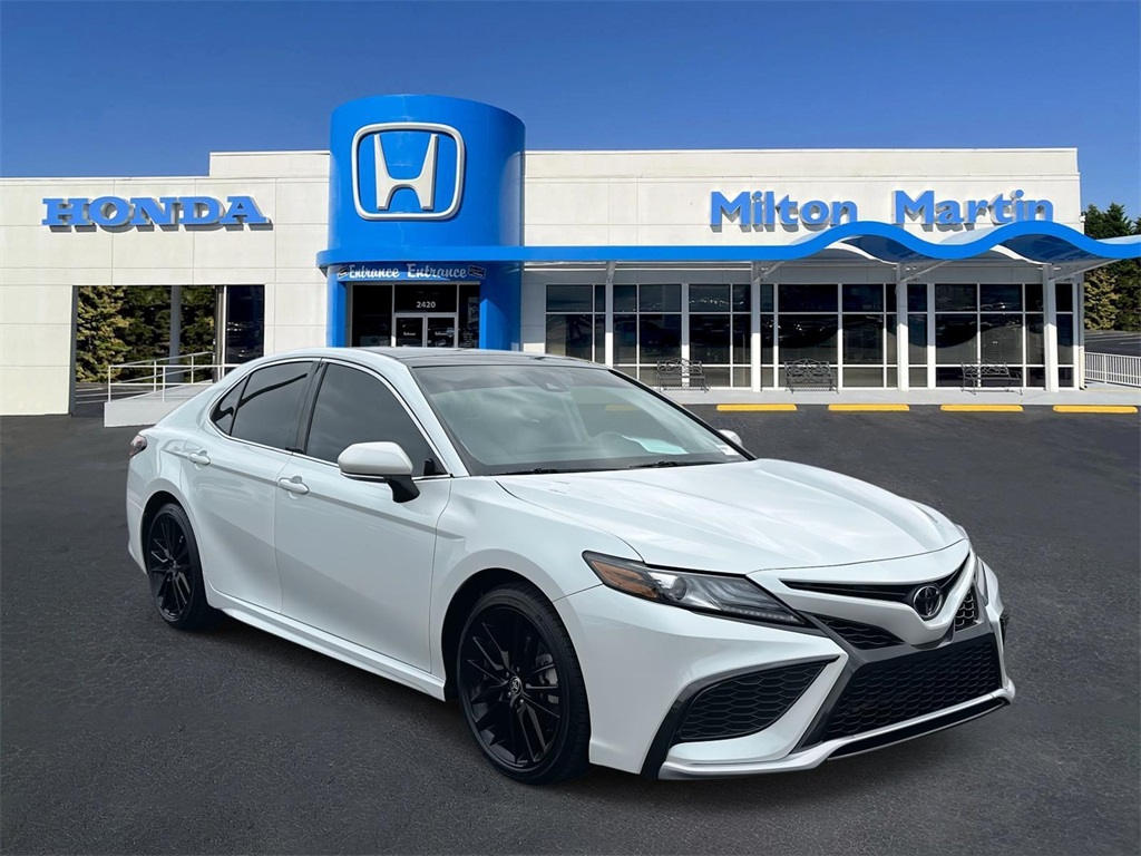 2022 Toyota Camry XSE's photo