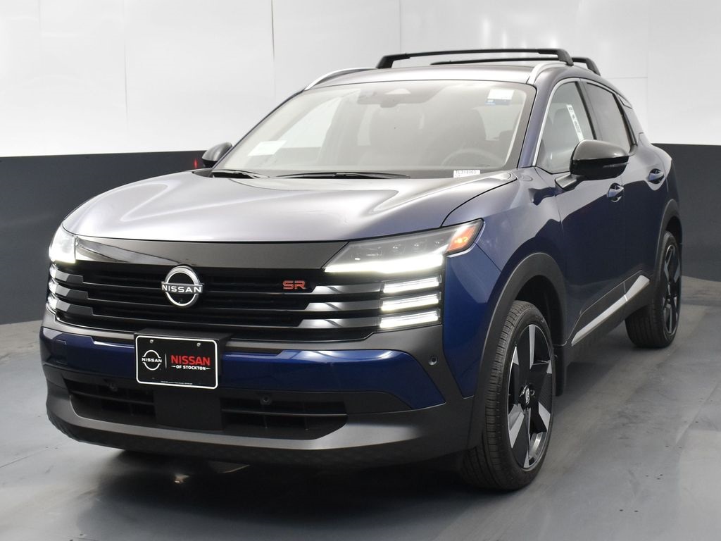 2026 Nissan Kicks SR photo 3