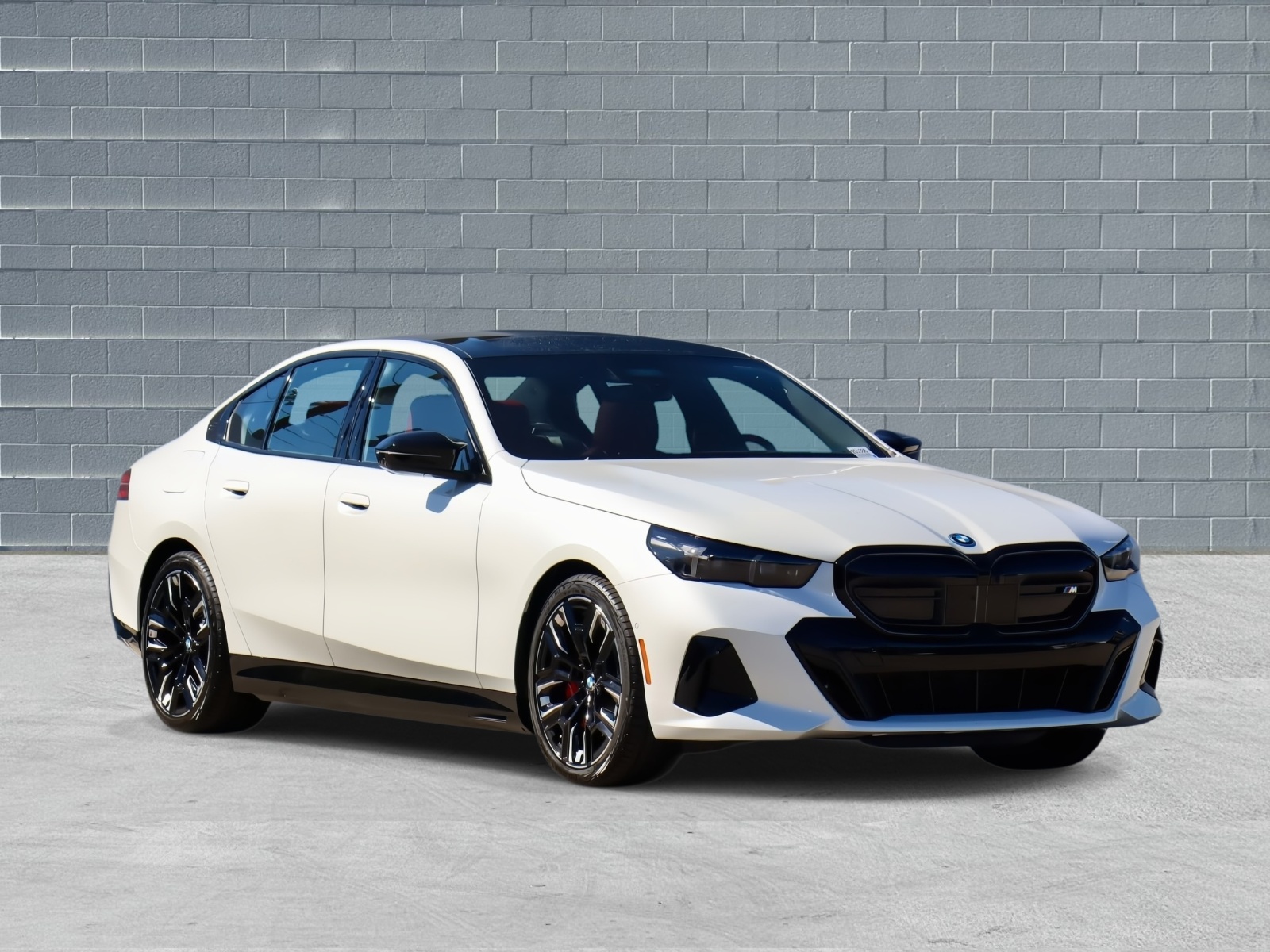 2025 BMW i5 M60's photo