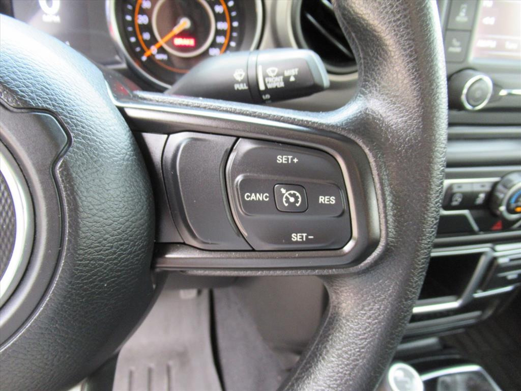 2020 Jeep Gladiator Sport photo 21