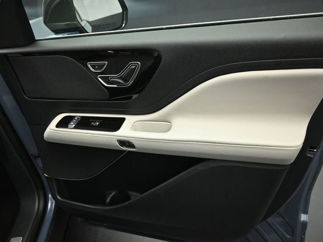 2025 LINCOLN AVIATOR - Image 32