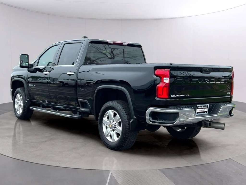 2022 Chevrolet Silverado 2500HD LTZ photo 3