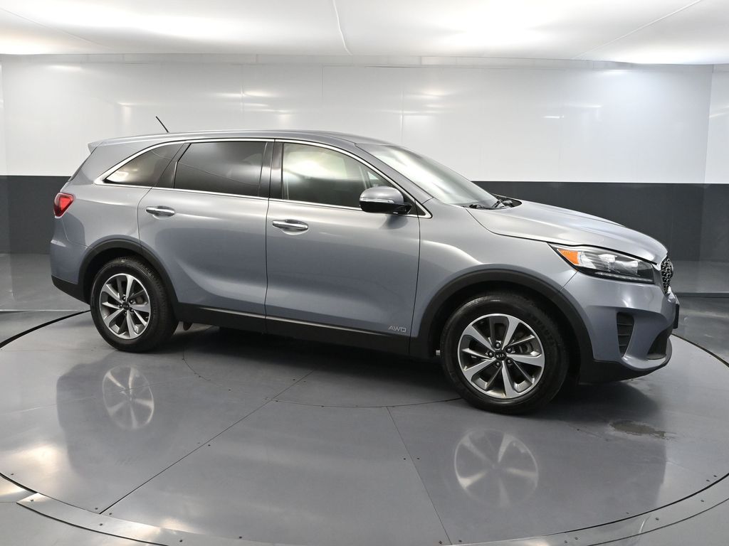 2020 Kia Sorento LX S photo 3