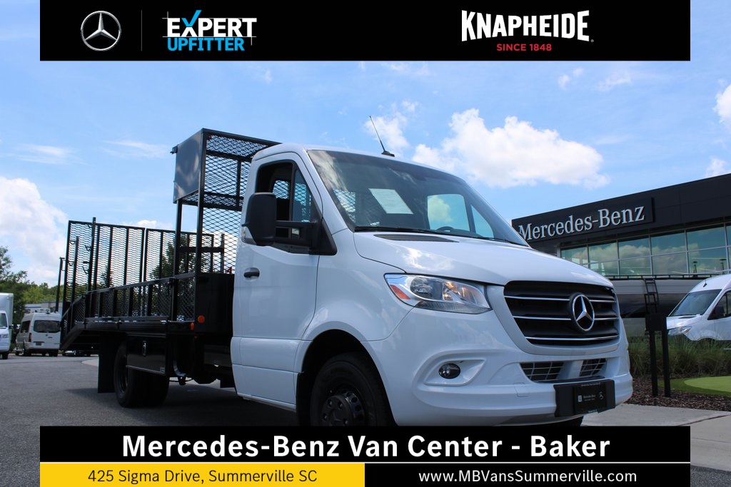 2024 Mercedes-Benz Sprinter Cab Chassis Base's photo