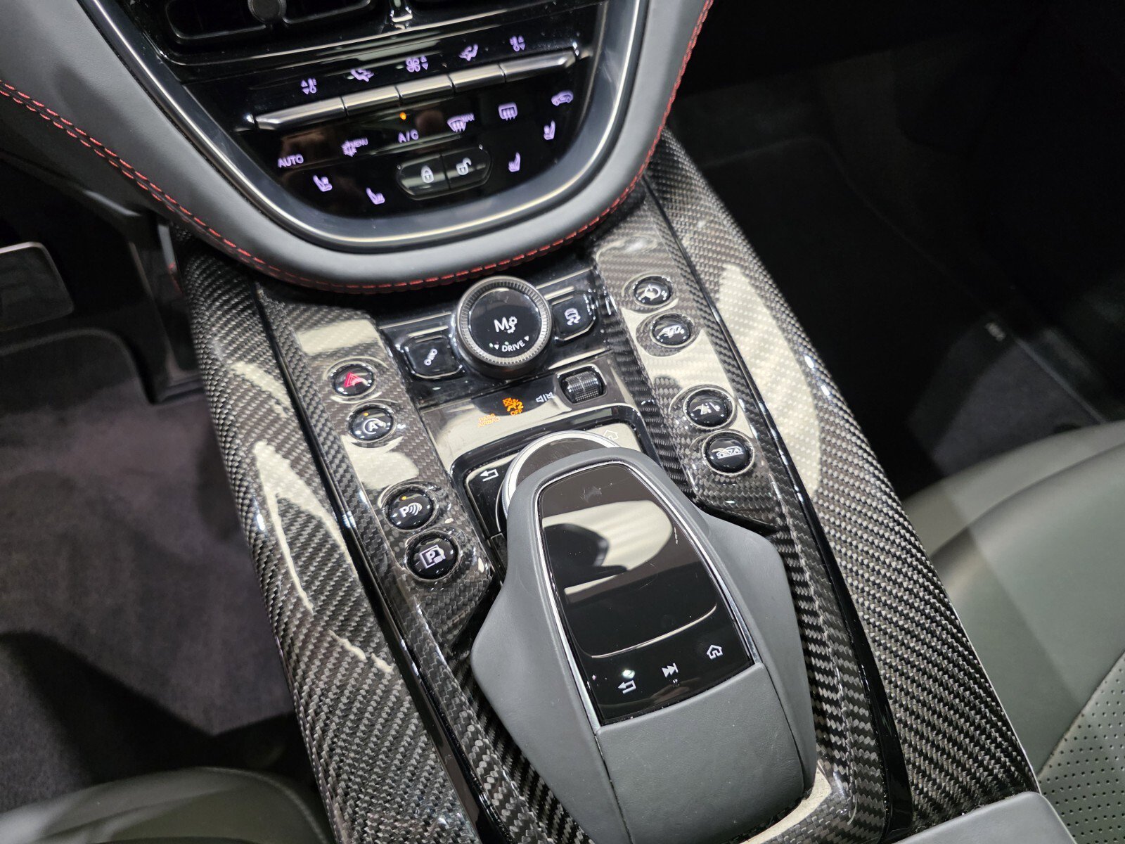 2023 Aston Martin DBX DBX707 photo 15