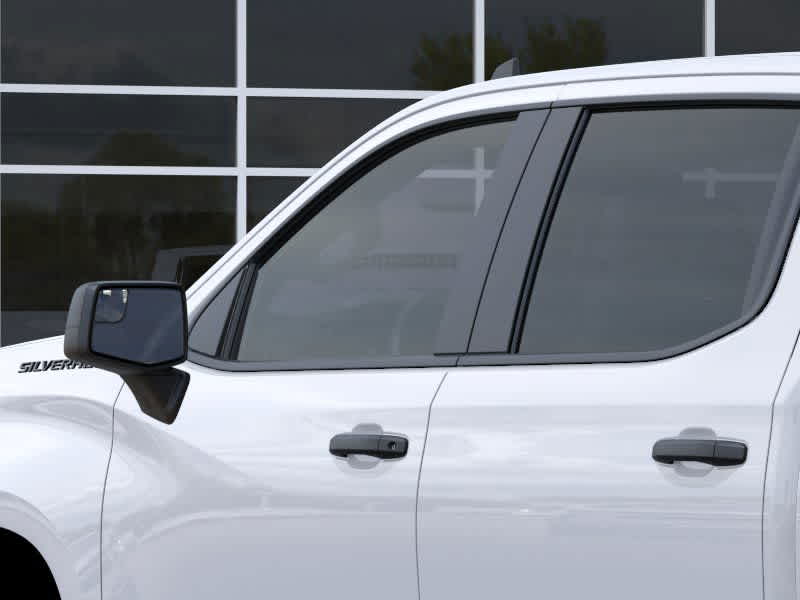 2026 Chevrolet Silverado Custom photo 11