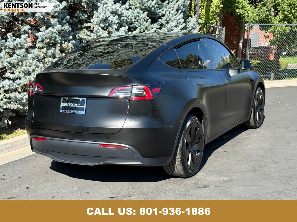 2023 Tesla Model Y Long Range photo 7