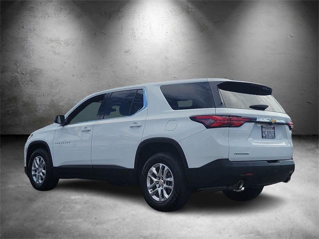 2023 Chevrolet Traverse LS photo 4