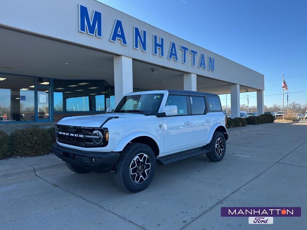 2025 Ford Bronco 4-Door Outer Banks's photo