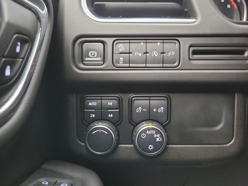 2021 Chevrolet Suburban 1500 Z71 photo 26