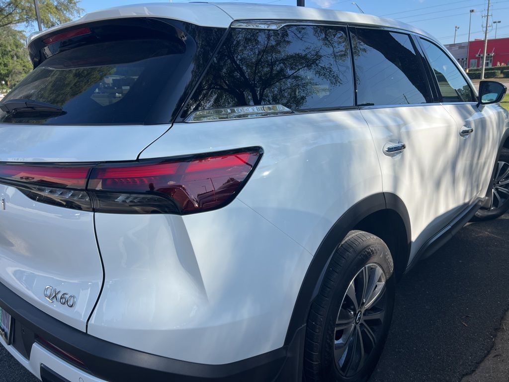 2025 Infiniti QX60 Pure photo 2