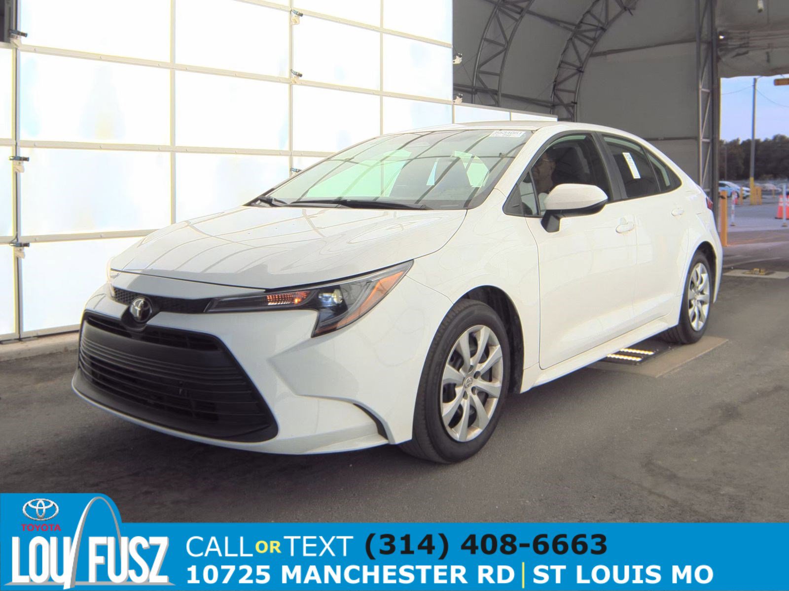 2024 Toyota Corolla LE's photo