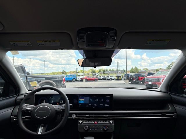 2025 Hyundai Tucson SE photo 12