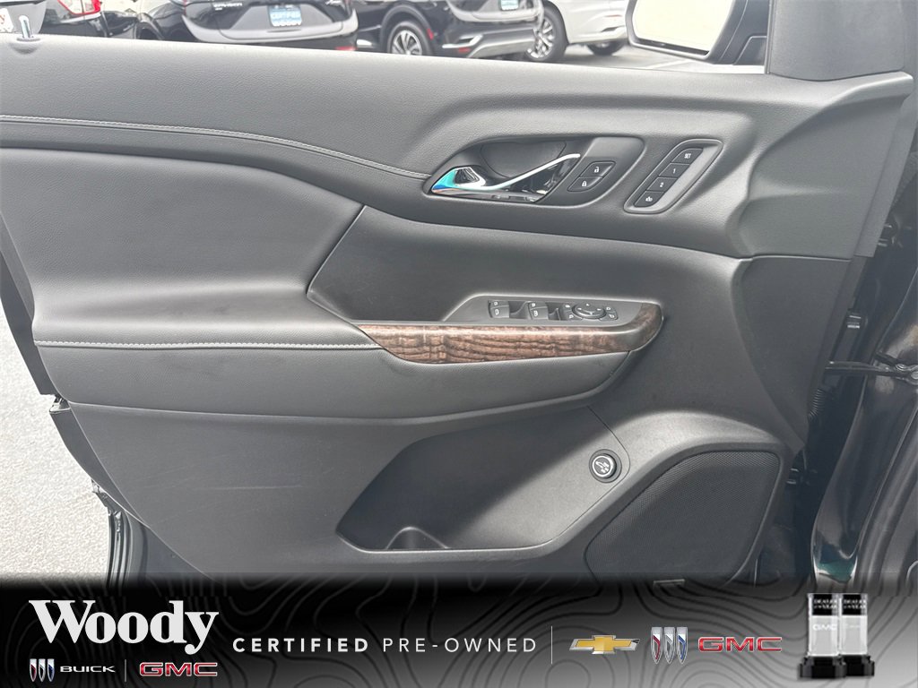 2023 Gmc Acadia Denali photo 13