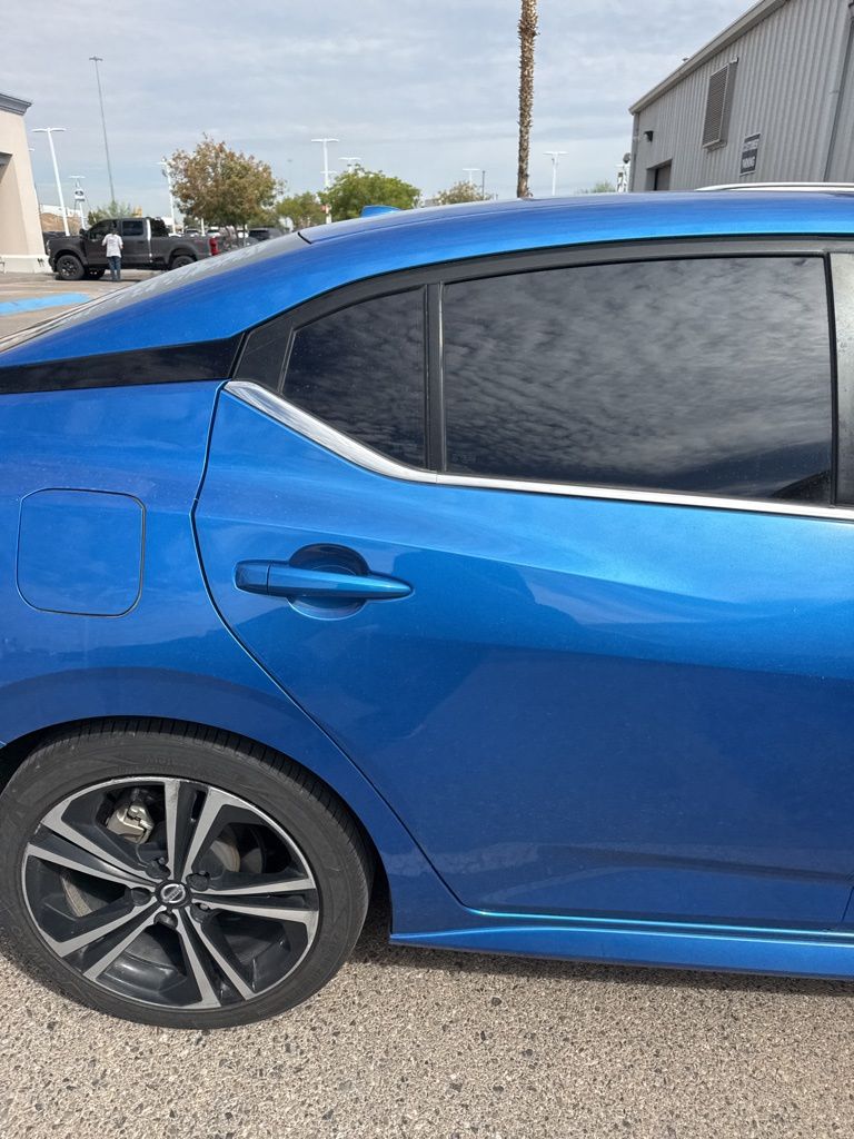 2020 Nissan Sentra SR photo 18