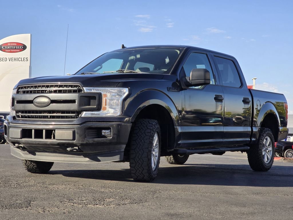 2020 Ford F-150 XLT photo 2