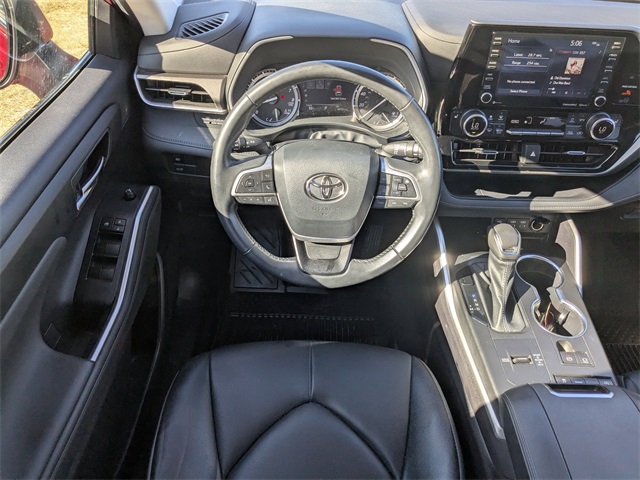2022 Toyota Highlander XLE photo 15
