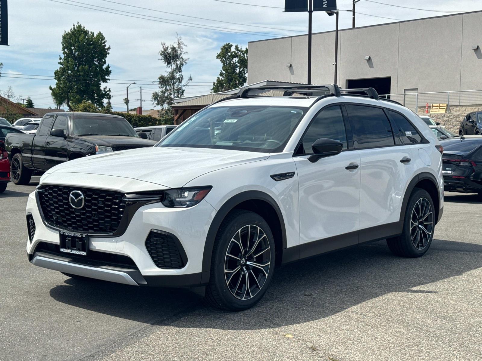 2025 Mazda CX-70 Plug-in Hybrid Premium photo 3