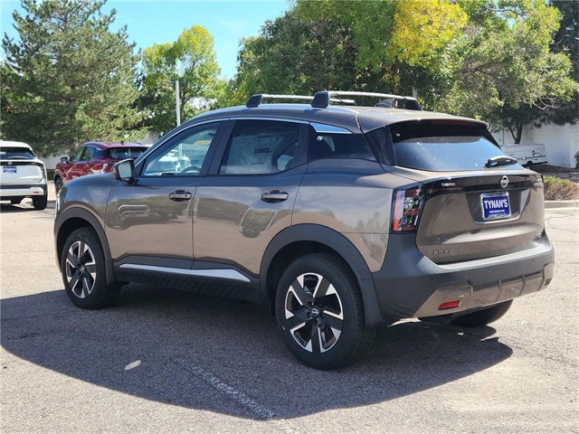 2025 Nissan Kicks SV photo 4