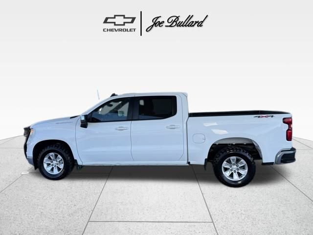 2023 Chevrolet Silverado 1500 LT photo 4