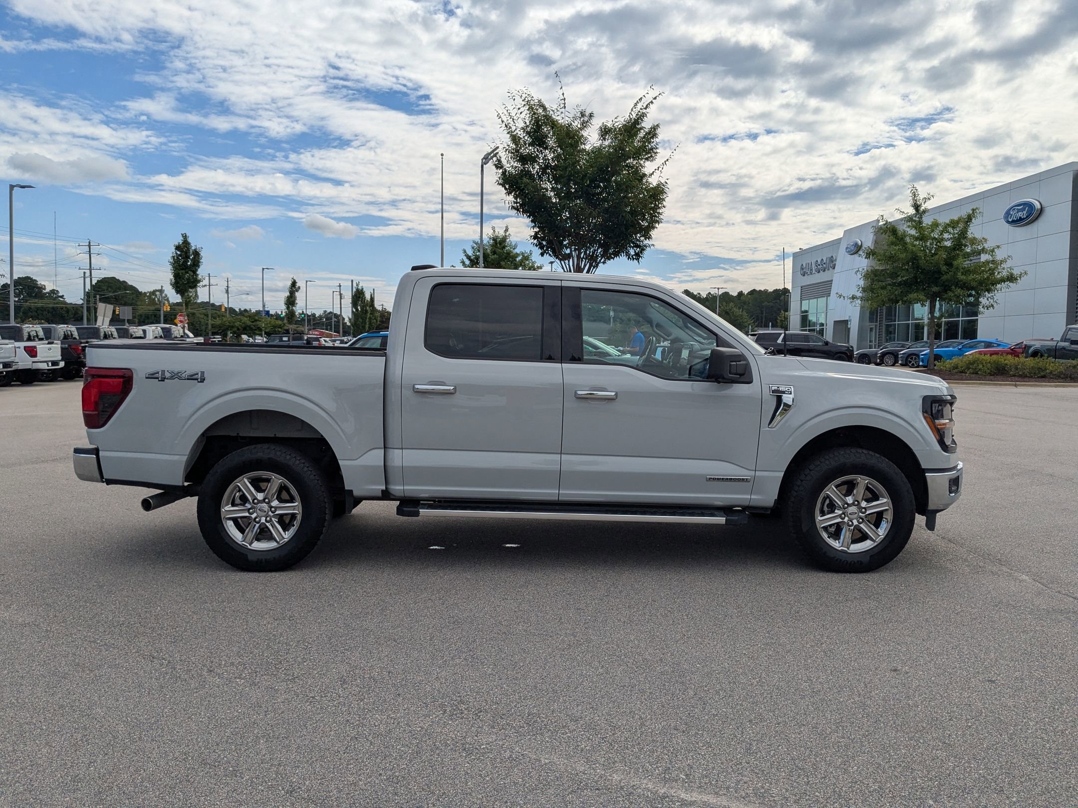 2024 Ford F-150 XLT photo 6