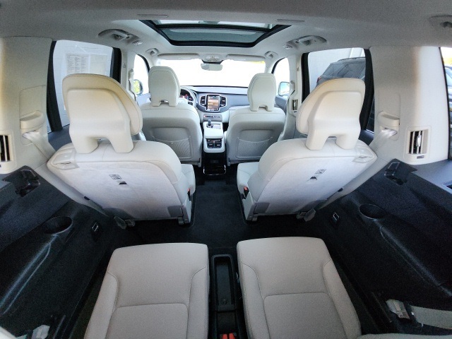 2024 Volvo XC90 Plus photo 36