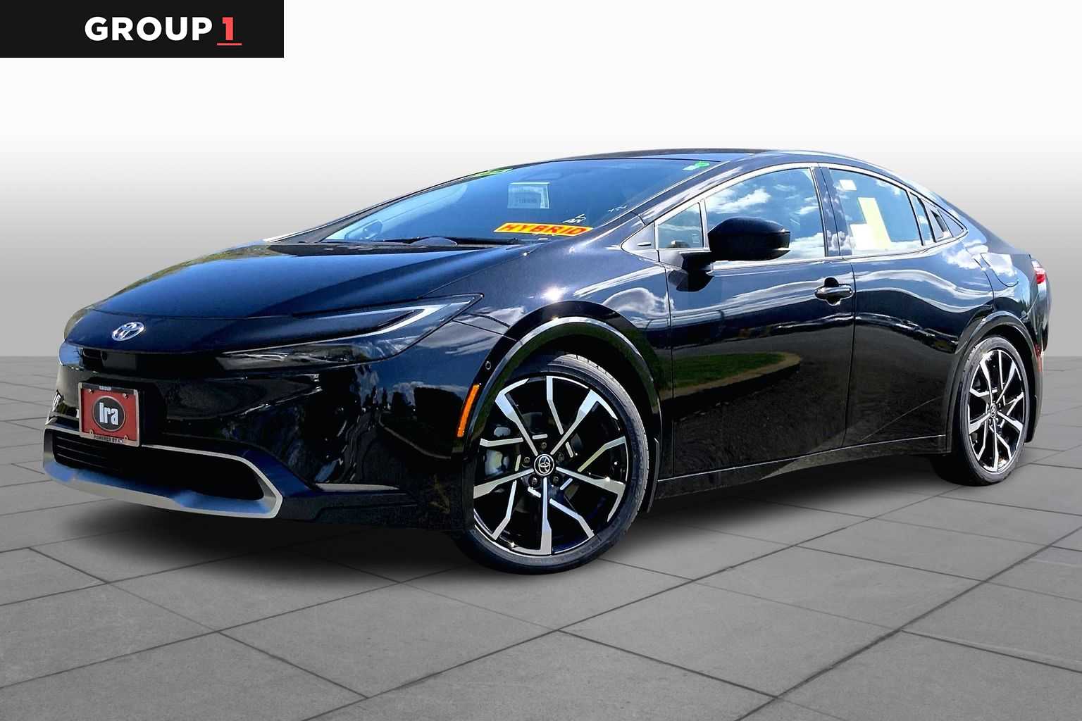 2026 Toyota Prius XSE Premium's photo