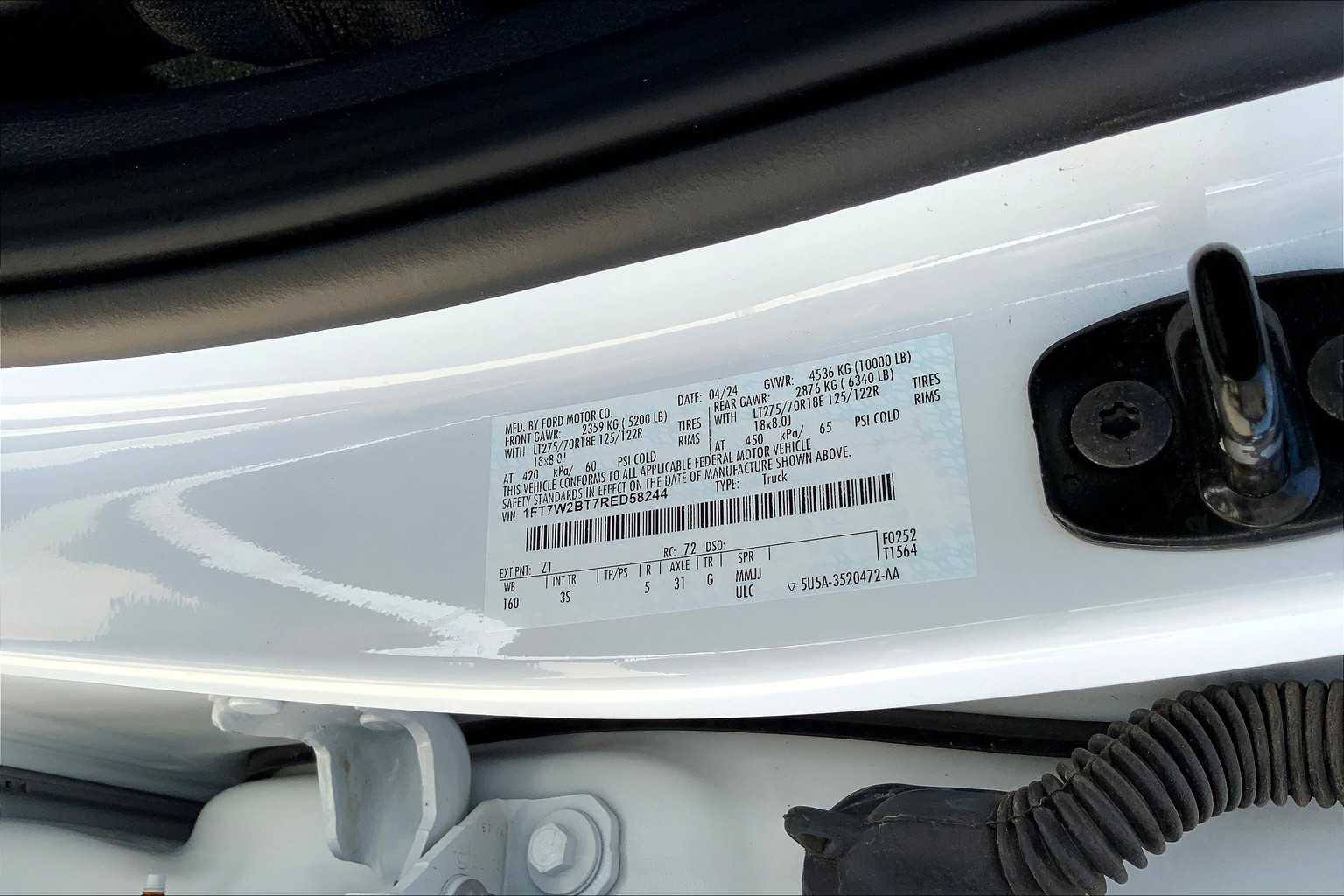 2024 Ford F-250 XLT photo 33