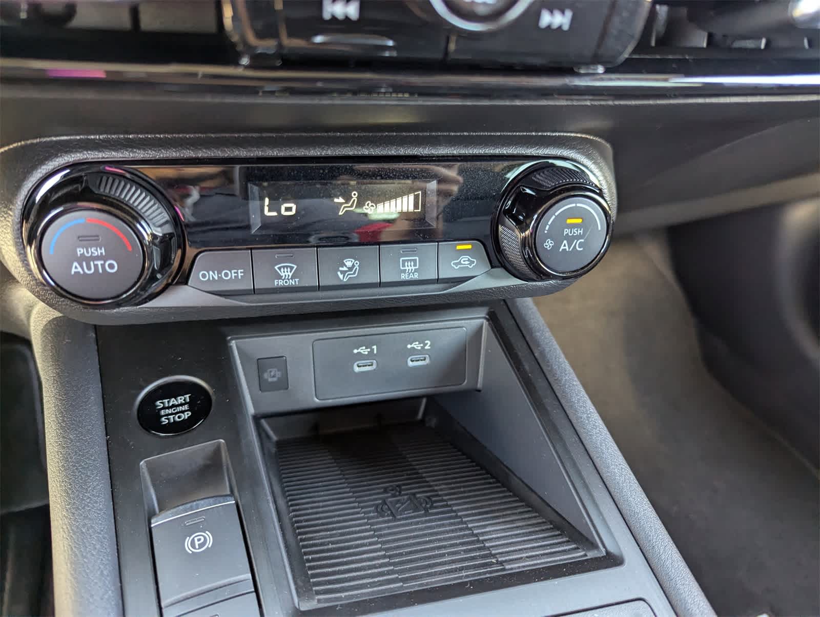 2026 Nissan Kicks SV photo 20