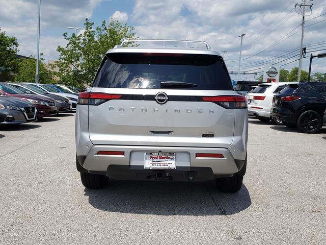 2025 Nissan Pathfinder SL photo 6