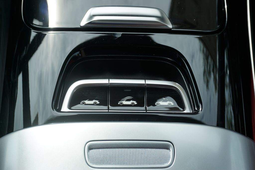 2026 Mercedes Benz CLE 300 4MATIC Cabriolet photo 39