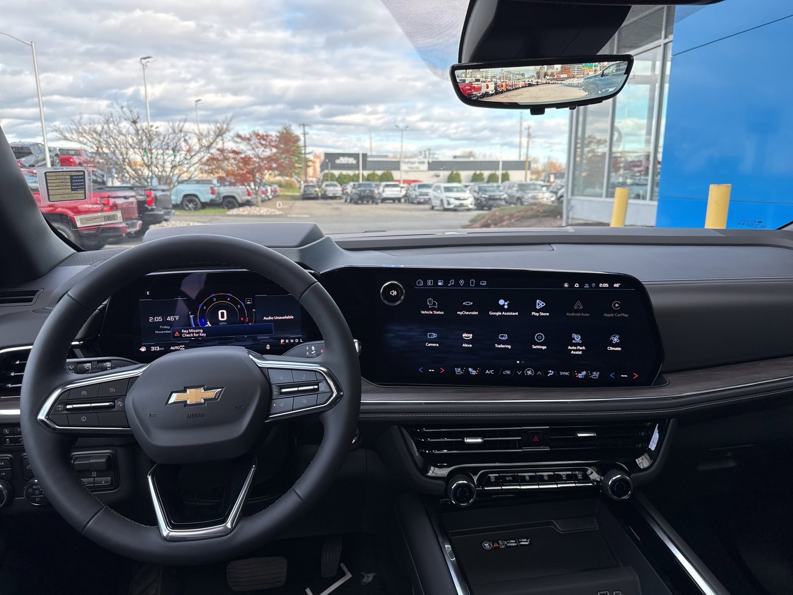 2025 Chevrolet Tahoe High Country photo 2