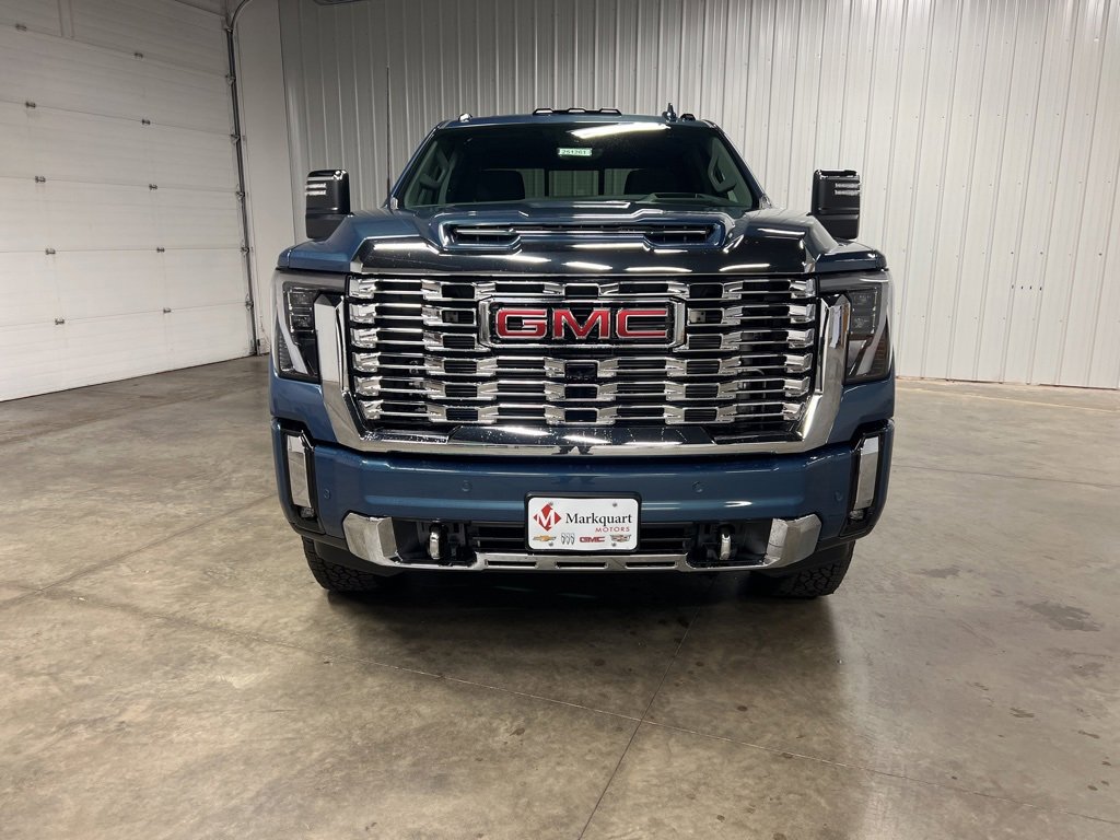 2025 Gmc Sierra 2500 HD Denali photo 2