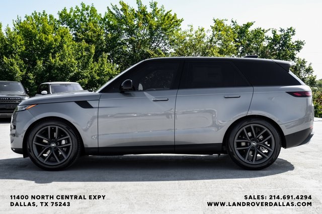 2025 Land Rover Range Rover Sport SE photo 4
