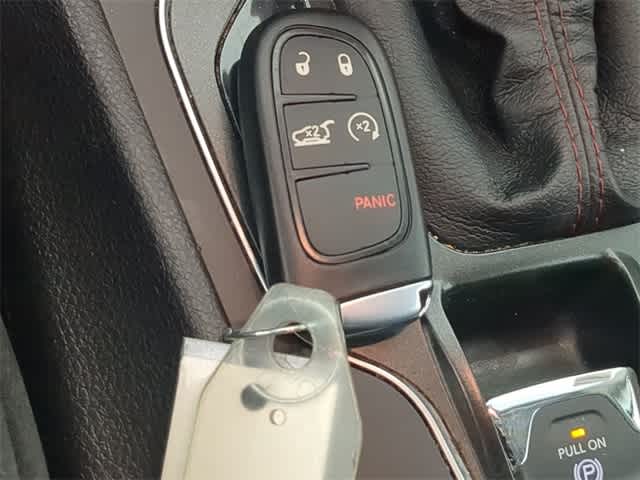 2019 Jeep Cherokee Trailhawk photo 25