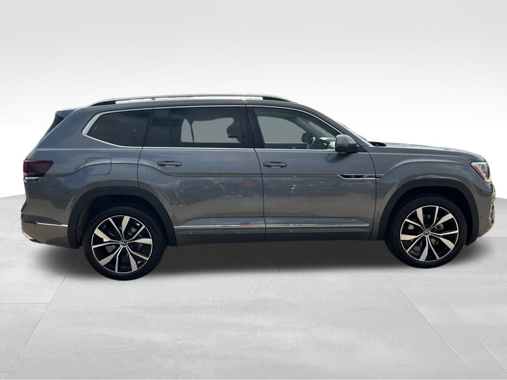 2025 Volkswagen Atlas SEL Premium R-Line photo 2