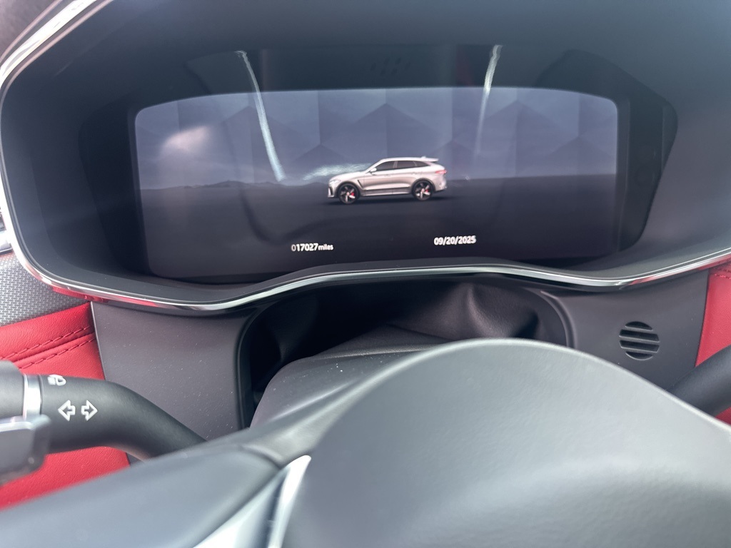 2023 Jaguar F-PACE SVR photo 26