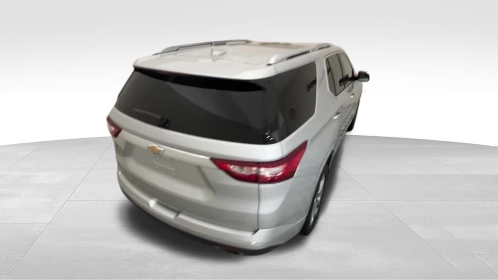 2021 Chevrolet Traverse Premier photo 10