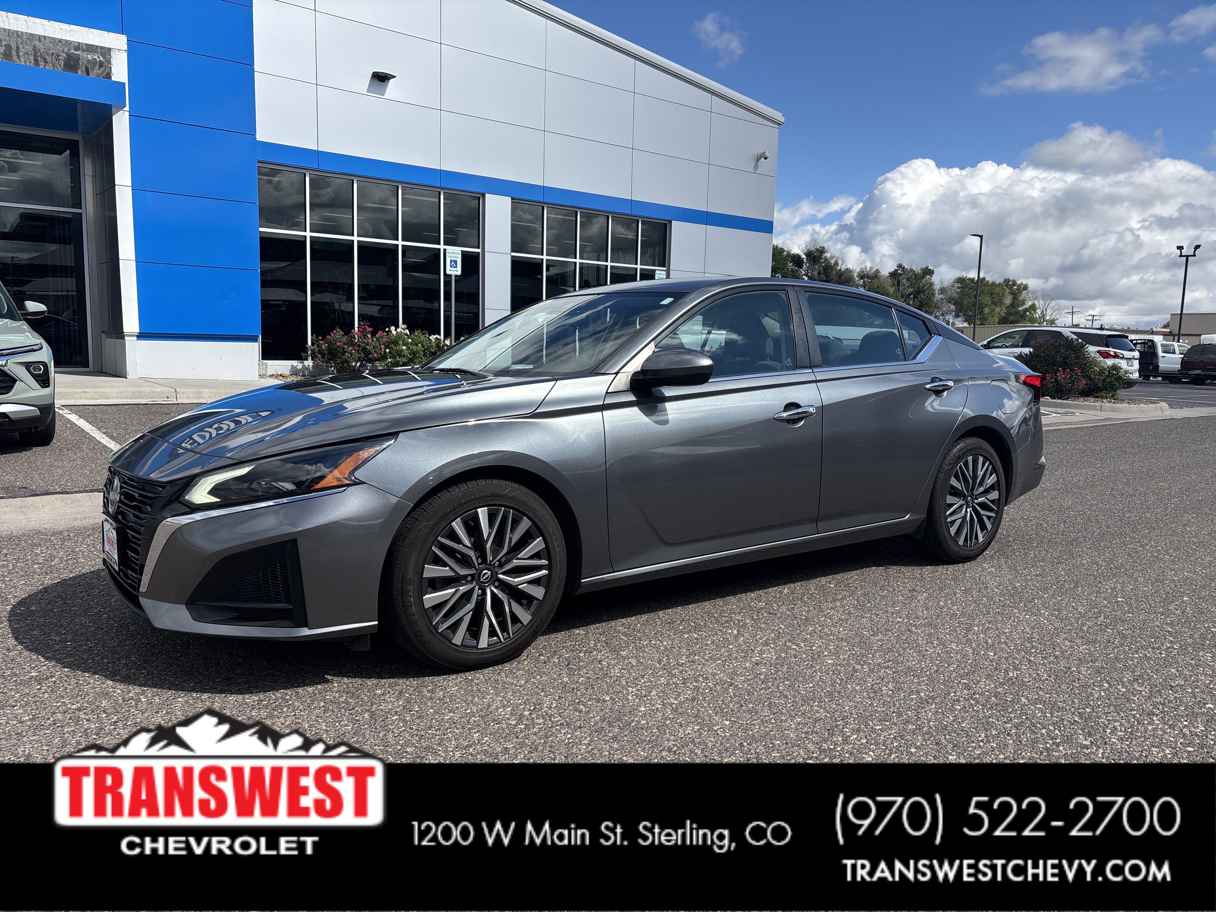 2023 Nissan Altima SV's photo