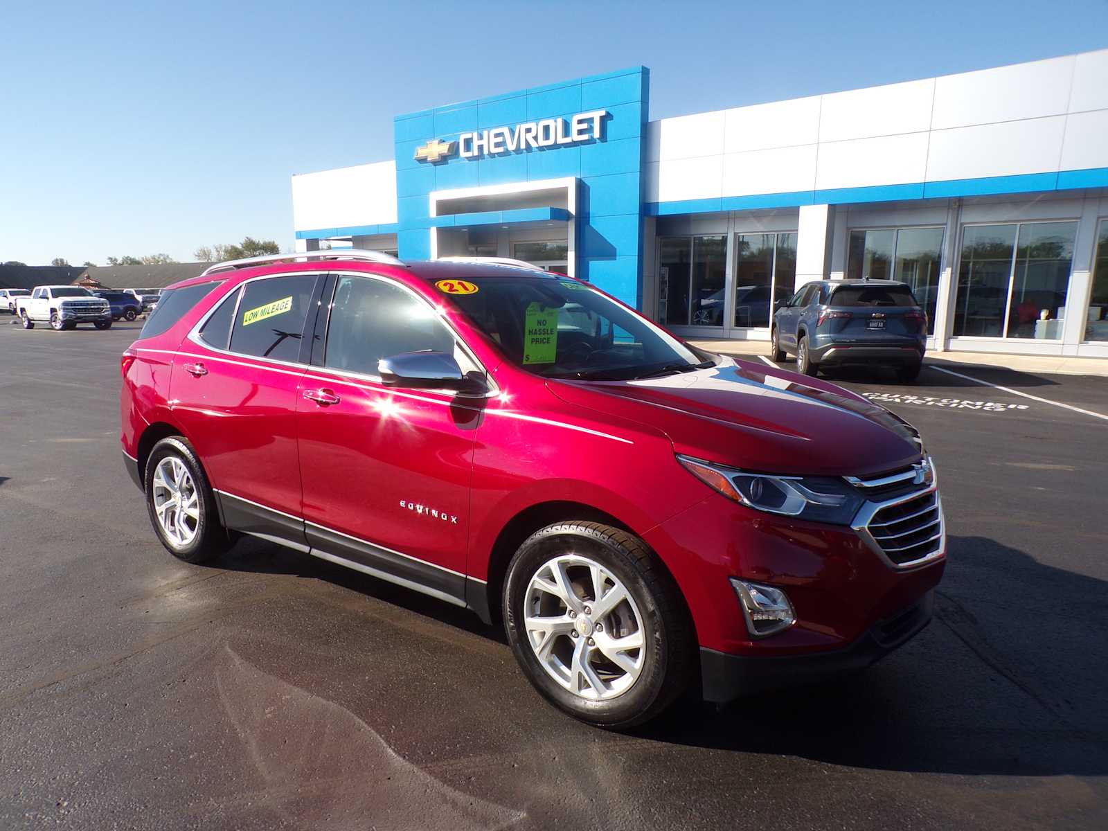 2021 Chevrolet Equinox Premier photo 2