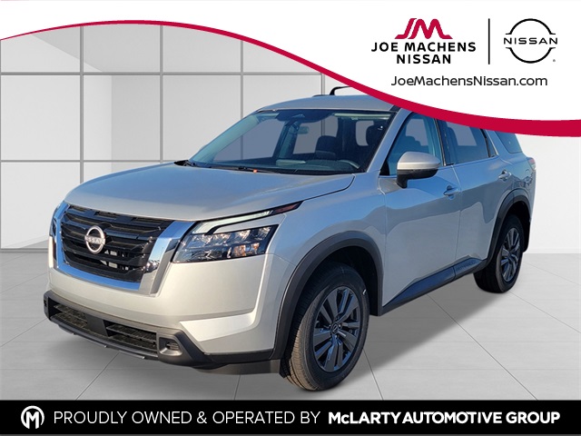 2025 Nissan Pathfinder SV's photo