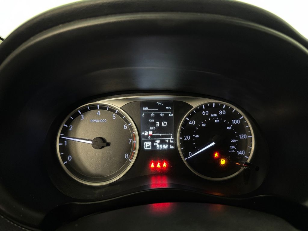 2021 Nissan Kicks S photo 10