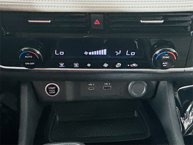 2021 Nissan Rogue SV photo 15