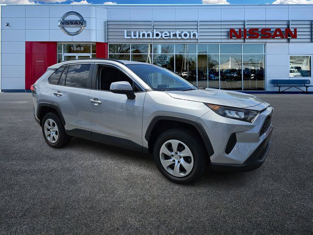 2019 Toyota RAV4 LE photo 7
