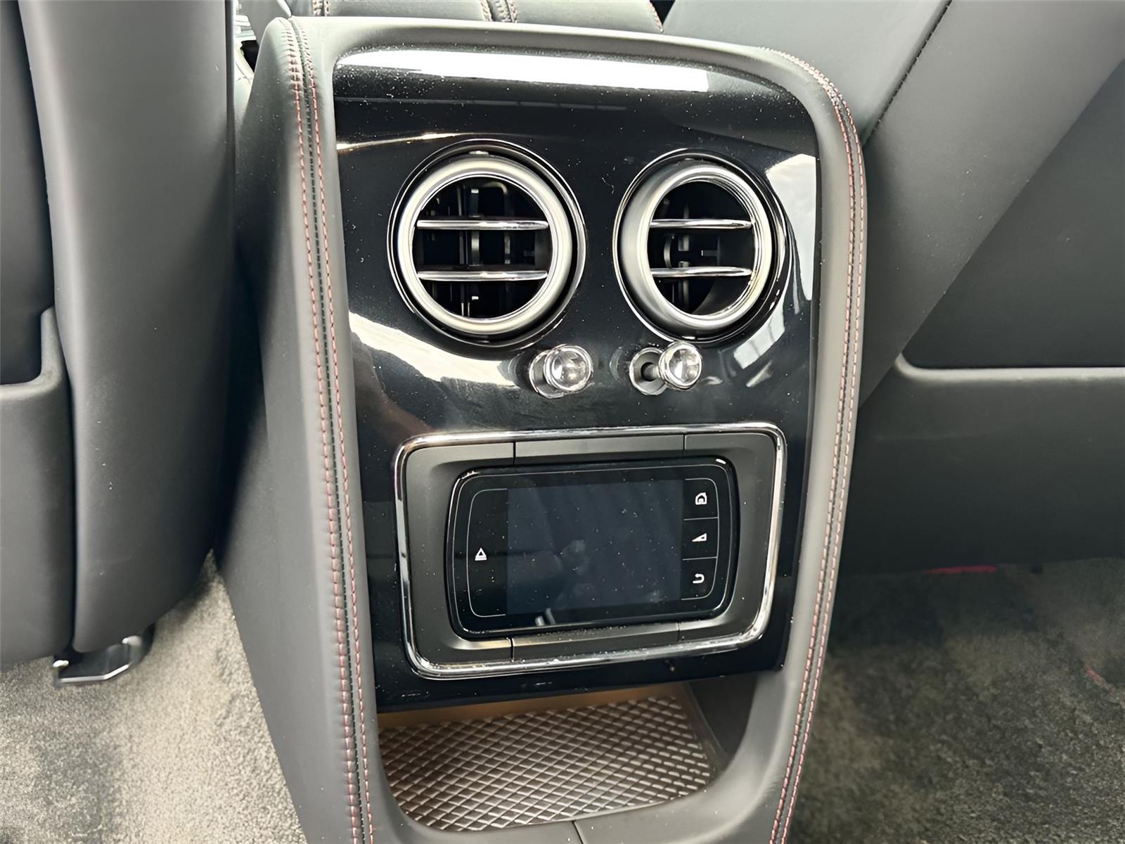 2018 Bentley Flying Spur V8 S photo 35
