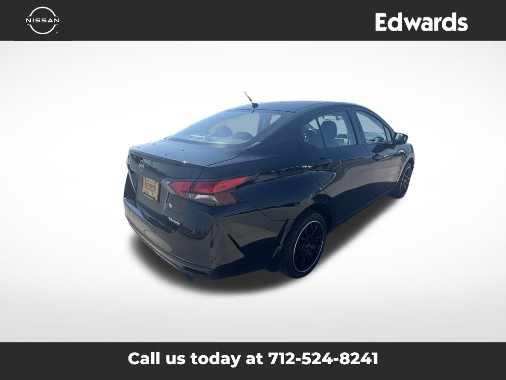 2024 Nissan Versa 1.6 S photo 5