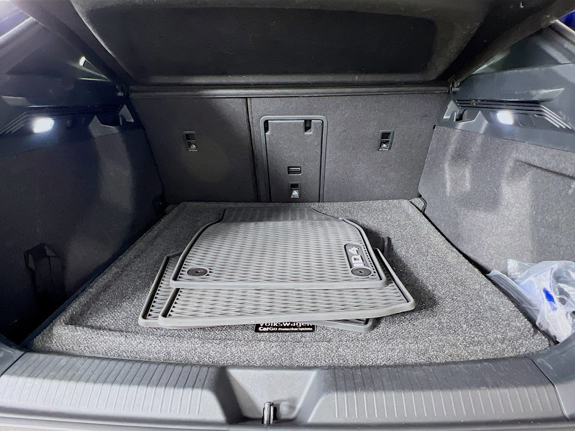 2021 Volkswagen ID.4 Pro S photo 23